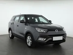 Szary Używany 2016 Ssangyong XLV SUV | 44 999 zł