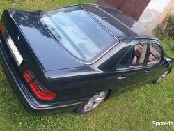 Zielony Używany 1999 Mercedes E320 Avantgarde Sedan/Limuzyna | 4000 zł