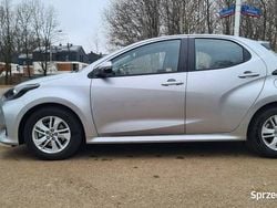 Srebrny Używany 2024 Toyota Yaris Hatchback | 87 900 zł (Drogi)