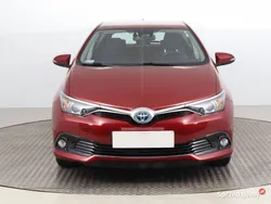 Bordowy Używany 2017 Toyota Auris Hybrid Hatchback | 62 999 zł (Uczciwa cena)