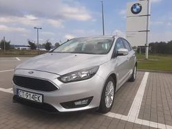 Srebrny Używany 2017 Ford Focus Hatchback | 36 900 zł (Uczciwa cena)