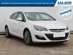 Biały Używany 2017 Opel Astra | 36 999 zł (Uczciwa cena)