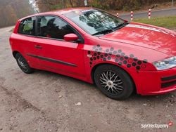 Czerwony Używany 2004 Fiat Stilo Hatchback | 5100 zł