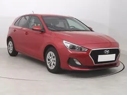 Czerwony Używany 2020 Hyundai i30 Hatchback | 48 999 zł (Dobra cena)
