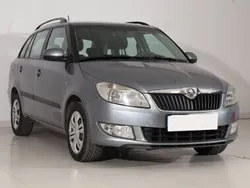 Niebieski Używany 2013 Skoda Fabia Kombi | 15 499 zł (Uczciwa cena)