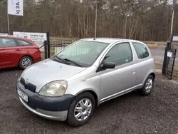 Inny kolor Używany 2002 Toyota Yaris Hatchback | 3700 zł