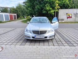 Używany 2010 Mercedes E200 | 38 500 zł (Drogi)