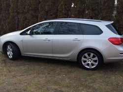 Srebrny Używany 2011 Opel Astra Kombi | 23 900 zł (Dość drogi)