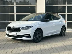 Biały (metalik) Używany 2023 Skoda Fabia Hatchback | 79 900 zł