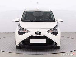Biały Używany 2018 Toyota Aygo Hatchback | 37 999 zł (Uczciwa cena)
