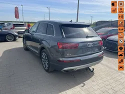 Grafitowy (metalik) Używany 2018 Audi Q7 SUV | 63 900 zł