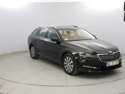 Czarny Używany 2021 Skoda Superb Ambition Kombi | 94 900 zł (Uczciwa cena)