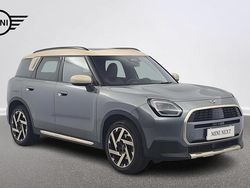 Smokey green metalizowany Używany 2025 Mini Countryman SUV | 176 900 zł