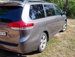 Używany 2014 Toyota Sienna Minivan | 62 500 zł