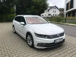 Biały (metalik) Używany 2019 VW Passat R-line Kombi | 49 900 zł (Dobra cena)