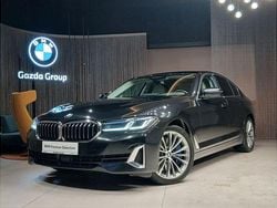 Czarny szafir metalizowany Używany 2022 BMW 540 Luxury Line Sedan/Limuzyna | 229 900 zł (Uczciwa cena)