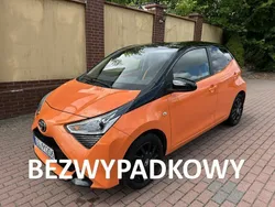 Pomarańczowy Używany 2019 Toyota Aygo X-cite Hatchback | 35 900 zł (Uczciwa cena)
