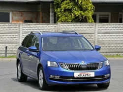 Niebieski (metalik, perła) Używany 2017 Skoda Octavia Ambiente Kombi | 49 900 zł (Uczciwa cena)