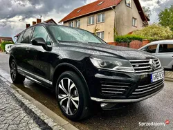 Czarny Używany 2017 VW Touareg Style SUV | 105 000 zł (Uczciwa cena)