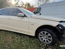 Beżowy Używany 2009 Mercedes E220 Avantgarde Sedan/Limuzyna | 11 900 zł