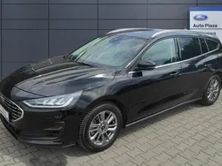 Czarny Używany 2022 Ford Focus Titanium Kombi | 99 900 zł