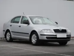 Srebrny Używany 2012 Skoda Octavia Hatchback | 19 499 zł (Uczciwa cena)
