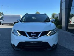 Biały (metalik) Używany 2015 Nissan Qashqai SUV | 53 900 zł (Dość drogi)