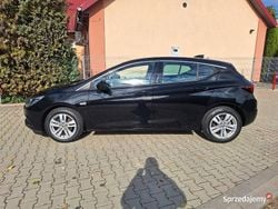 Czarny Używany 2016 Opel Astra Hatchback | 36 900 zł (Dość drogi)