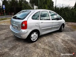 Srebrny Używany 2005 Citroën Xsara Picasso Minivan | 7900 zł (Uczciwa cena)