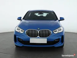 Niebieski Używany 2022 BMW 118 Hatchback | 107 999 zł (Uczciwa cena)