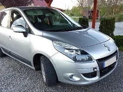 Srebrny Używany 2009 Renault Scénic III Minivan | 9900 zł (Dobra cena)