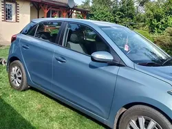 Niebieski Używany 2018 Hyundai i20 Hatchback | 43 900 zł (Dość drogi)