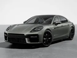 Aventurine green metallic Nowe 2024 Porsche Panamera 4 Sedan/Limuzyna | 769 210 zł (Uczciwa cena)