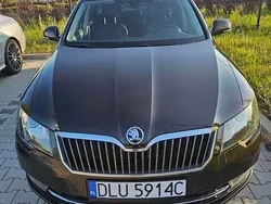 Brązowy Używany 2015 Skoda Superb Business Line Kombi | 59 500 zł (Uczciwa cena)