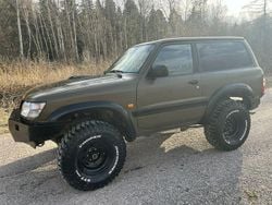 Zielony Używany 2003 Nissan Patrol SUV | 49 900 zł