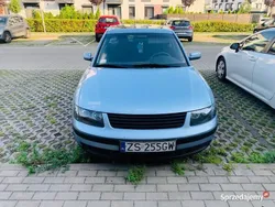 Niebieski Używany 1999 VW Passat Sedan/Limuzyna | 8000 zł (Drogi)