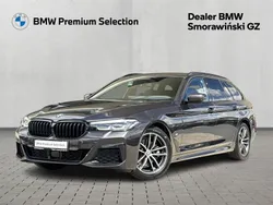 Sophisto grey brillant effect Używany 2024 BMW 520 Shadowline Kombi | 219 700 zł
