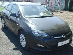 Czarny Używany 2015 Opel Astra Hatchback | 35 700 zł (Dość drogi)