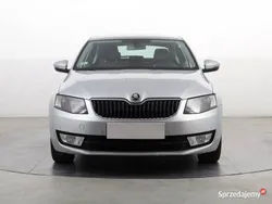 Srebrny Używany 2016 Skoda Octavia Hatchback | 35 999 zł (Uczciwa cena)