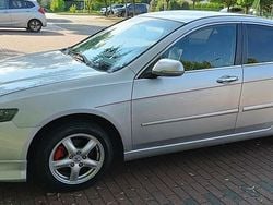 Srebrny Używany 2004 Honda Accord Sedan/Limuzyna | 13 900 zł