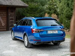 Niebieski Używany 2023 Skoda Superb Style Kombi | 124 777 zł (Drogi)