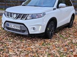 Biały Używany 2018 Suzuki Vitara SUV | 57 000 zł (Dobra cena)