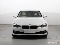 Biały Używany 2016 BMW 318 Kombi | 69 999 zł (Uczciwa cena)