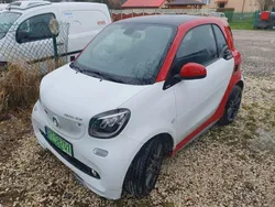 Biały Używany 2018 Smart ForTwo Electric Drive Hatchback | 39 900 zł