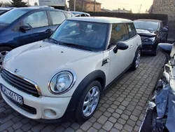 Inny kolor Używany 2011 Mini ONE Hatchback | 12 500 zł (Dobra cena)