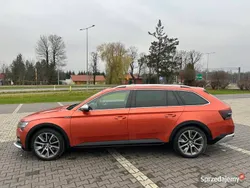 Pomarańczowy Używany 2020 Skoda Superb Kombi | 106 000 zł (Drogi)