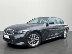 Czarny szafir metalizowany Używany 2023 BMW 318 Shadowline Sedan/Limuzyna | 149 900 zł (Uczciwa cena)