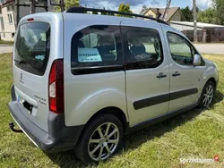 Srebrny Używany 2014 Peugeot Partner Tepee Minivan | 32 000 zł