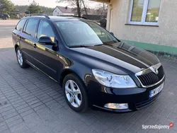 Czarny Używany 2012 Skoda Octavia Kombi | 20 000 zł (Dobra cena)