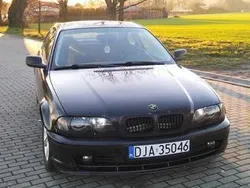 BMW 323